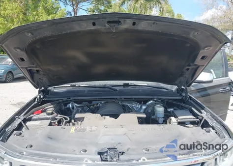 2017 Chevrolet Tahoe Premier z USA, uszkodzony, nr VIN 1GNSKCKC0HR217378